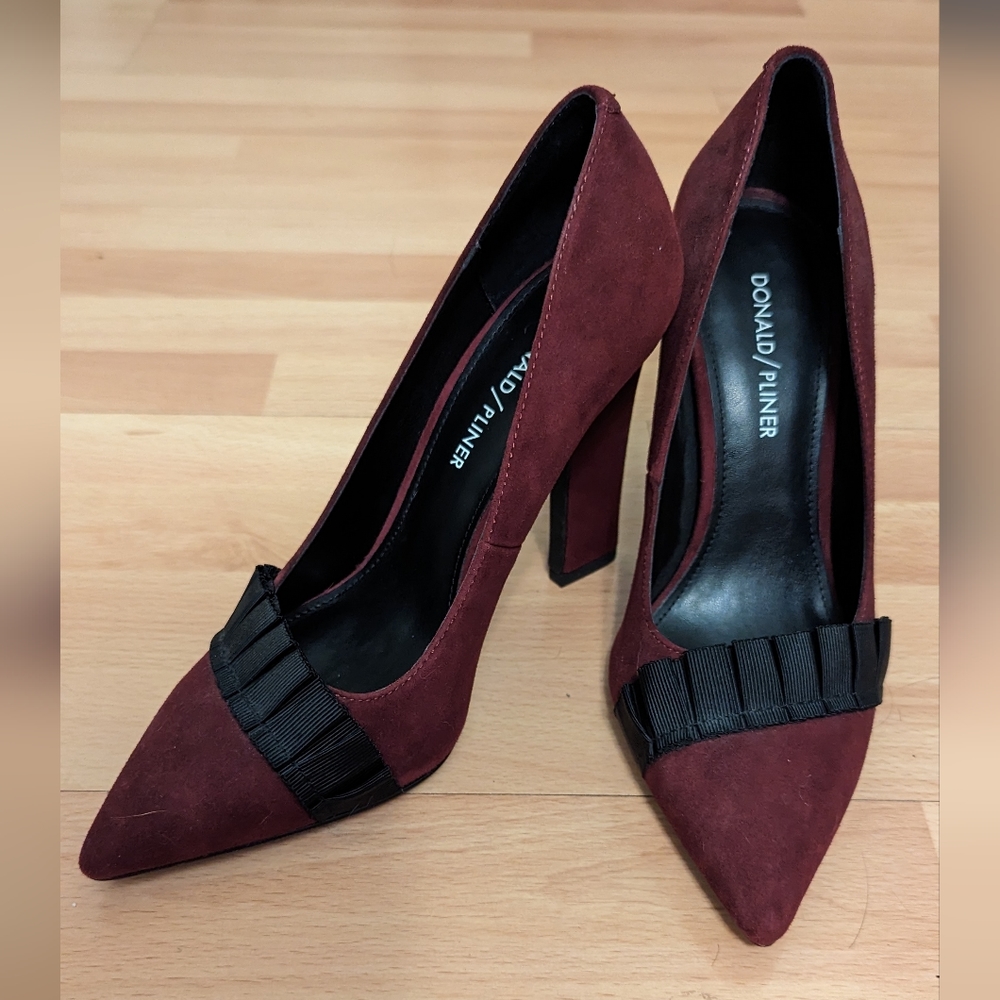 Donald Pliner heels, size 7.5